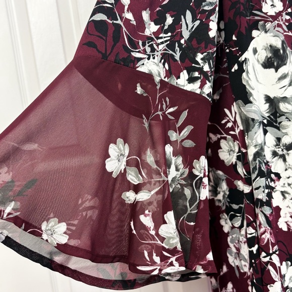 NWT Connected Apparel Bordeaux Wine Floral Bell Sleeve Dress 20W - Picture 13 of 16